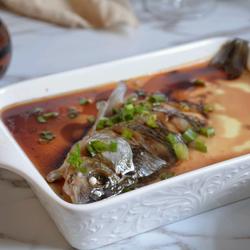 鲫鱼蒸蛋的做法[图]