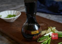 鲫鱼蒸蛋的做法图解1