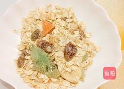 牛奶燕麦粥的做法图解2