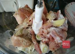 肉馅（小熊绞肉机）的做法图解2