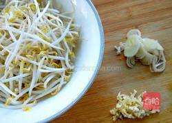 蒜蓉辣酱炒灌肠的做法图解3