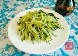 凉拌黄瓜丝的做法图解2
