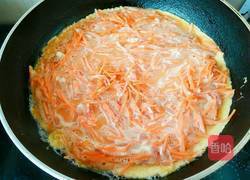 胡萝卜培根鸡蛋饼的做法图解9