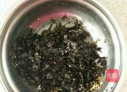 手捏海苔饭团的做法图解2