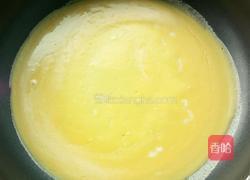 奶香紫薯鸡蛋卷的做法图解4