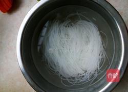 蒜泥胡萝卜粉丝的做法图解3