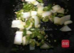 甘蓝菜炒肉的做法图解4