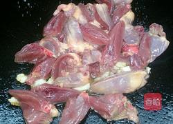 尖椒炒鸭心的做法图解5