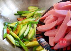 西葫芦炒火腿的做法图解7