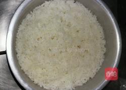 金枪鱼寿司的做法图解4