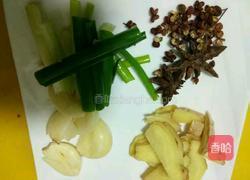 胡萝卜土豆焖鸡腿的做法图解4