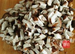 香菇炸肉酱的做法图解3