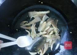 平菇炒鸡蛋的做法图解8