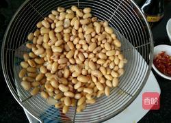 芹香黄豆粒的做法图解2