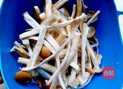 干锅茶树菇(无盐版)的做法图解3