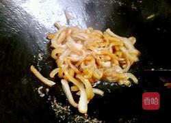 猪肉皮炒白菜杆的做法图解7