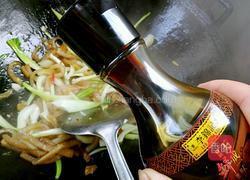 猪肉皮炒白菜杆的做法图解8