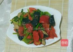 微辣红椒香菇蒜苔的做法图解3