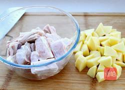 羊排烧土豆的做法图解1