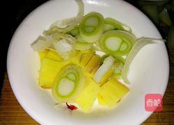 醋溜芹菜的做法图解3