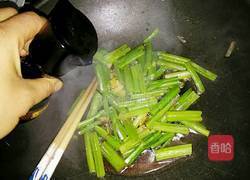 醋溜芹菜的做法图解6