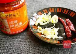 蒜蓉辣椒酱炒包菜的做法图解4