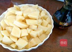 土豆烧肉的做法图解1