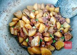 土豆烧肉的做法图解13