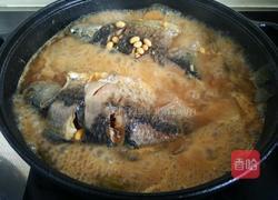 黄豆炖鲫鱼的做法图解9