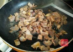 香炒鸭杂的做法图解3
