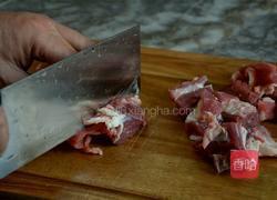 黄豆酱焖牛腩的做法图解2