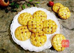 草莓酱夹心编织饼干的做法图解1