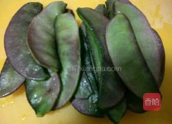 眉豆小炒肉的做法图解2