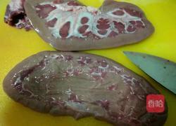 洋葱炒腰花的做法图解3