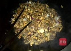 蘑菇肉丁饭的做法图解4