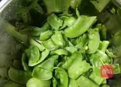蒜蓉豌豆角的做法图解1
