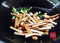 西芹炒豆干的做法图解5