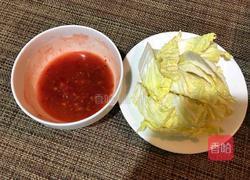 蒜蓉辣椒酱炒年糕的做法图解2