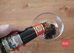 黄豆酱豉油蒸鲈鱼的做法图解6