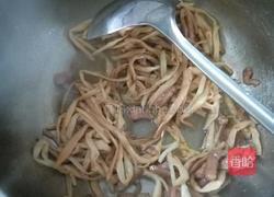 黄花菜炒肉的做法图解8