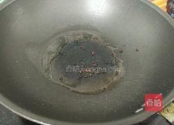 蒜蓉辣酱肉末黄豆粒的做法图解2