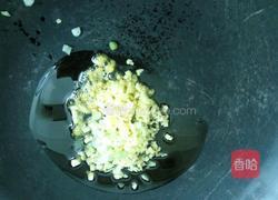 蒜蓉河虾的做法图解6