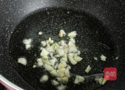 西蓝花炒虾仁的做法图解5