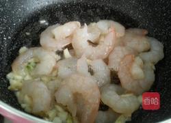 西蓝花炒虾仁的做法图解6