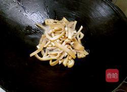 猪肉皮炒辣椒的做法图解4