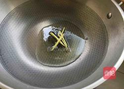 青椒炒香干的做法图解3