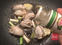 姜葱炒生蚝的做法图解7