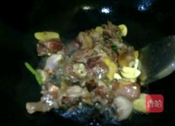 胡萝卜香菇焖鸡腿的做法图解6