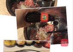 猪肉白菜馅饼的做法图解2