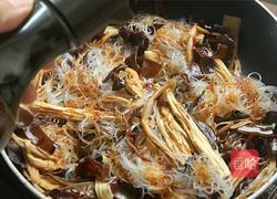 木耳黄花菜拌粉丝的做法图解7